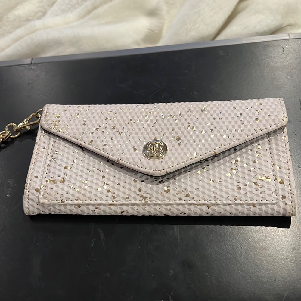 Bandolino wallet